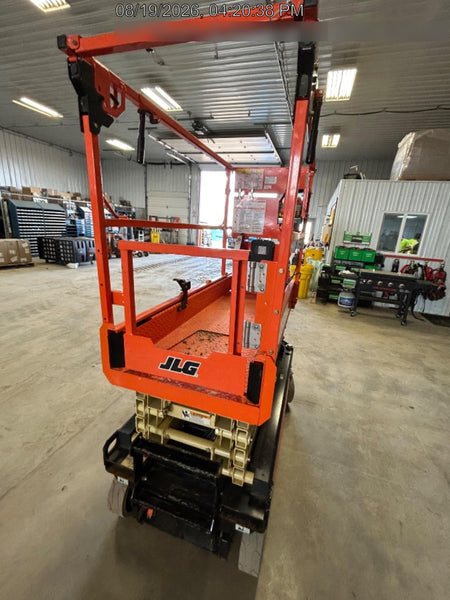 2025 JLG ES1932