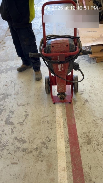 2020 HILTI TE 3000-AVR