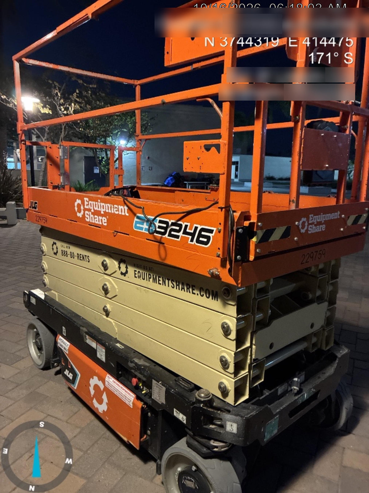 2022 JLG ES3246