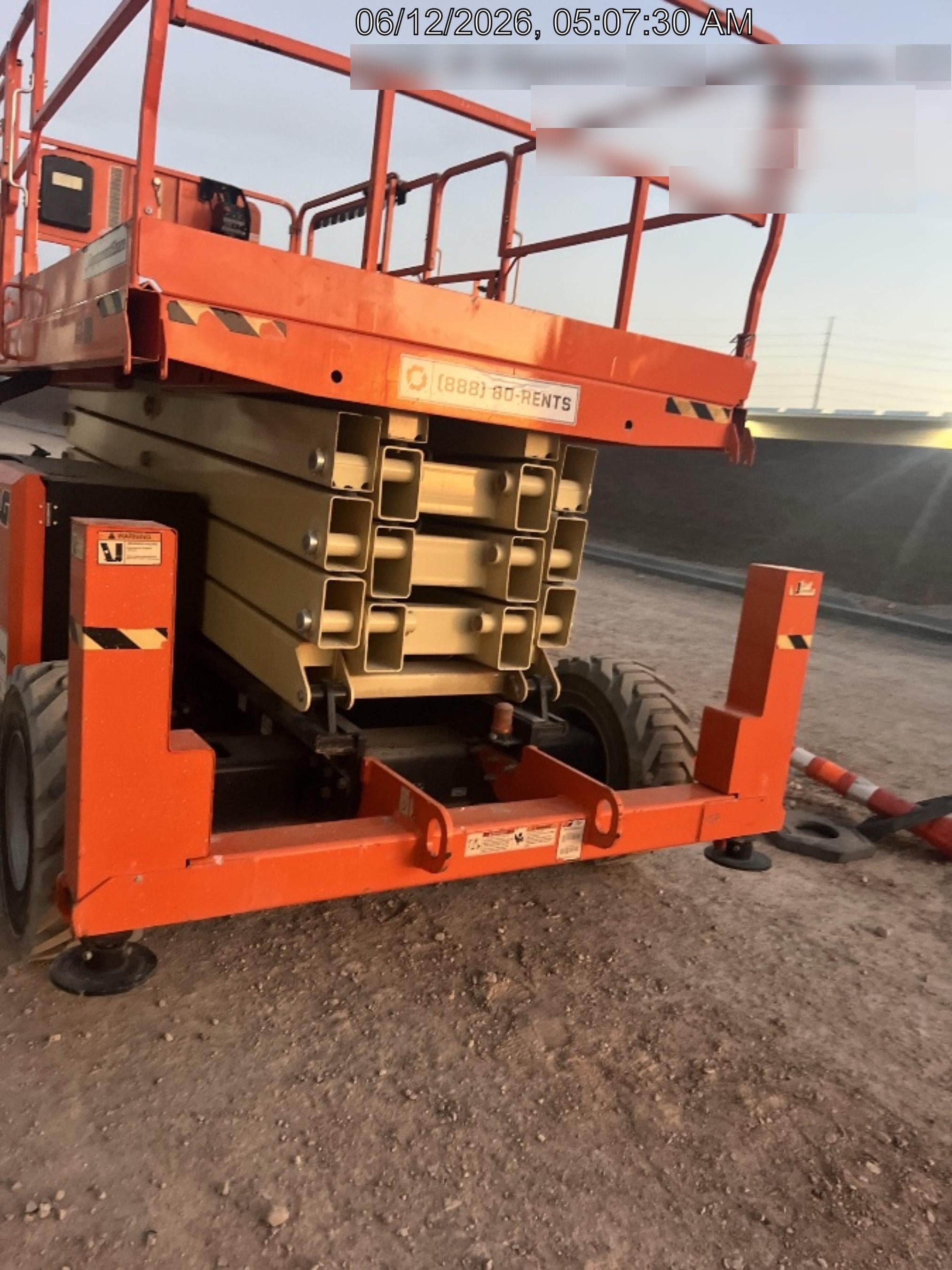 2020 JLG 430LRT
