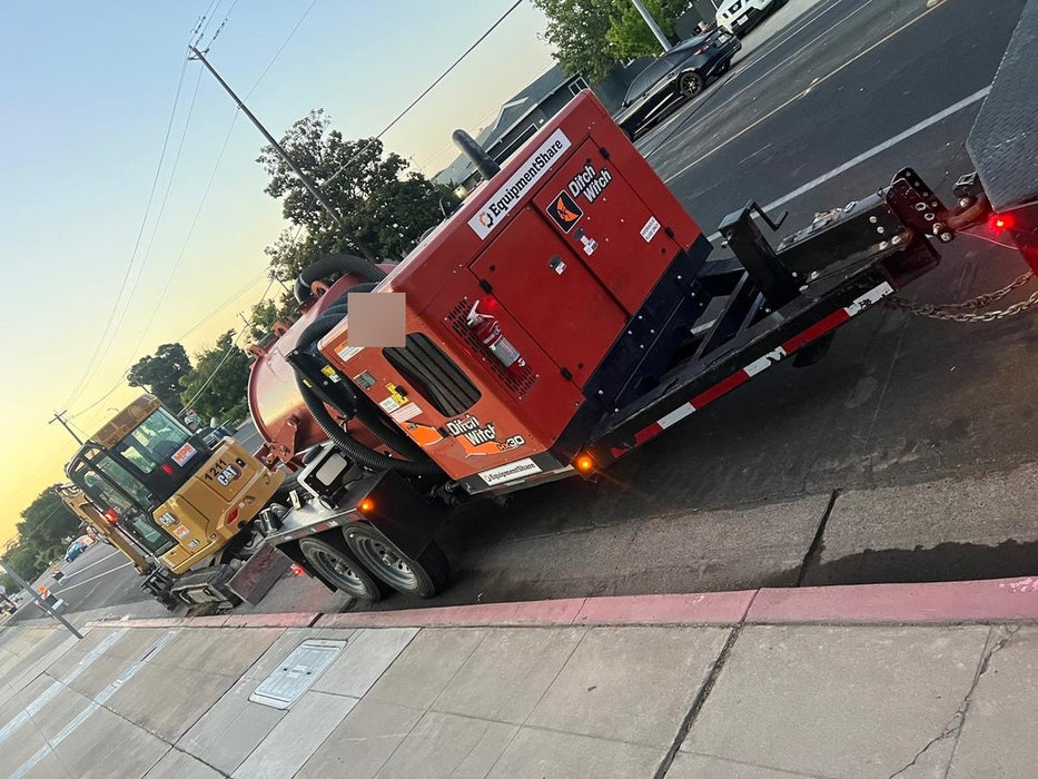 2020 Ditch Witch HX30 500G Spoils Tank, 80G Water Tank, 48" Lance, #3 Nozzel, VT9H 500 GAL HYD TRAILER