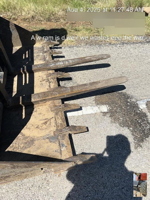 2020 ARROW MATERIAL HANDLING 60" Pallet Forks - Arrow