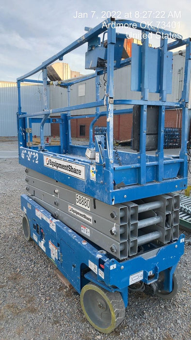 2020 Genie GS-2632 Solid NM Tires, Folding Rails with half-height swing gate, Beacon