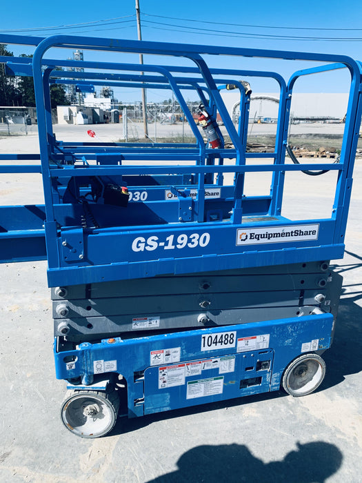 2020 Genie GS-1930 Fixed rails with chain entry gate - Pre A92.20