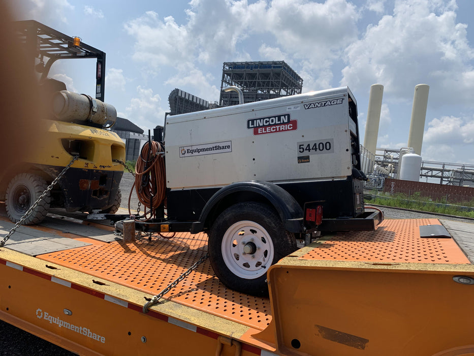 2019 Lincoln Electric Vantage 322 Welder Ready-Pak 3, Two wheel trailer, Fender and Light kit, Cable Rack