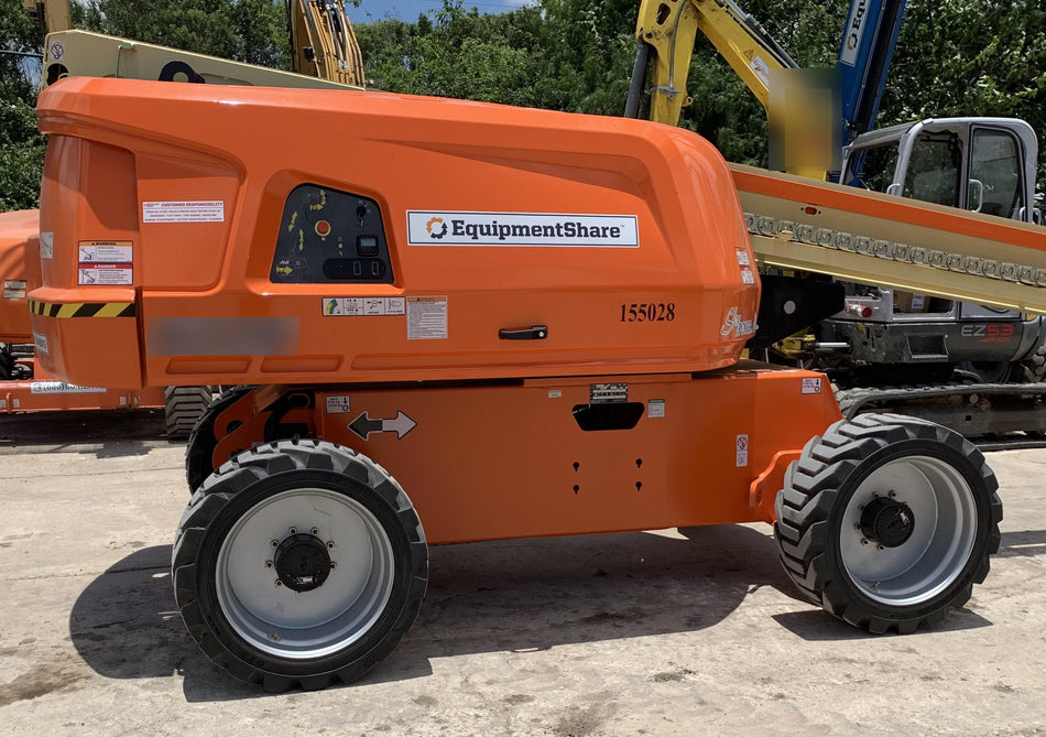 2021 JLG 600S