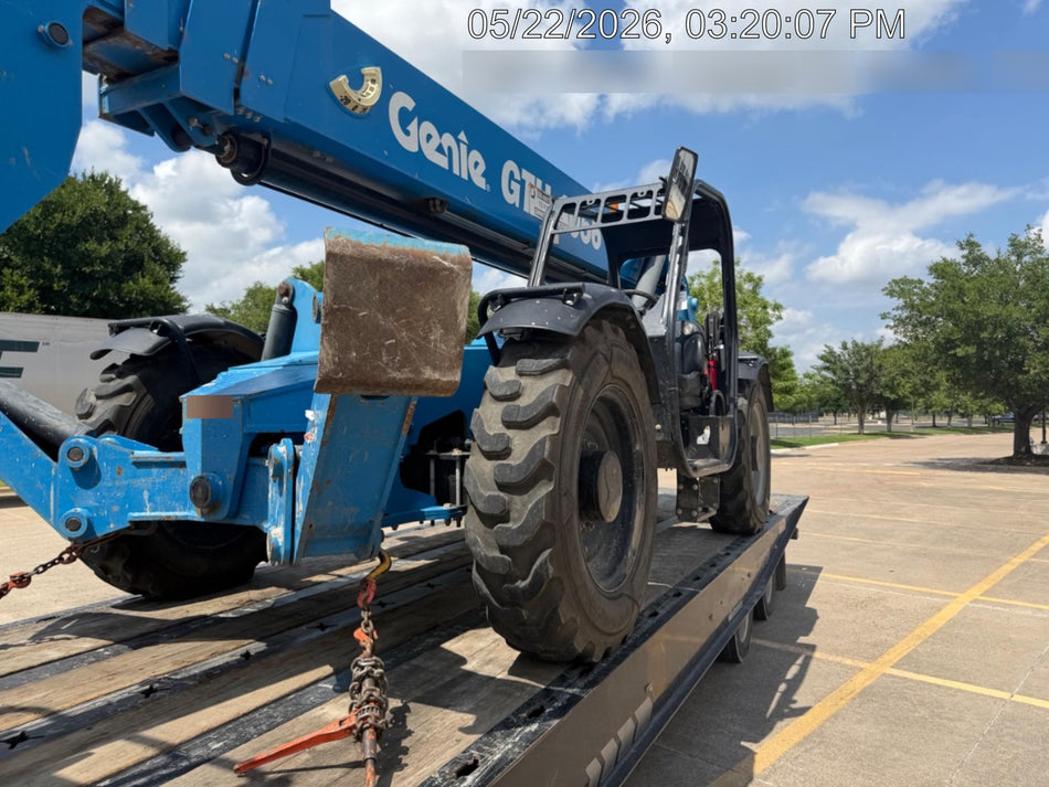 2018 Genie GTH-1056 GTH-1056 w/Open ROPS, FF Tires, Work Lights, 60" carriage/forks, cab mesh, beacon
