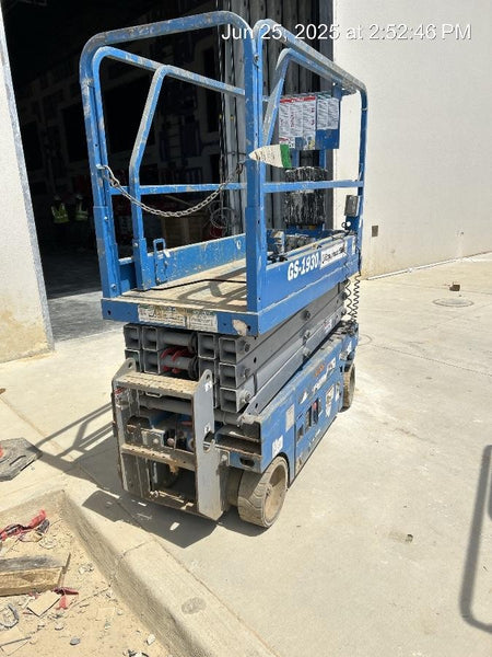 2019 Genie GS-1930 Fixed Rails with Chain Entry