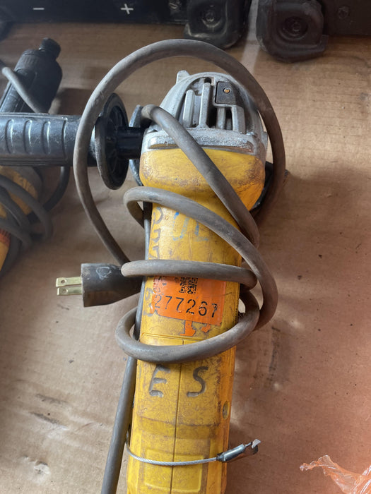 2022 DEWALT DWE402N