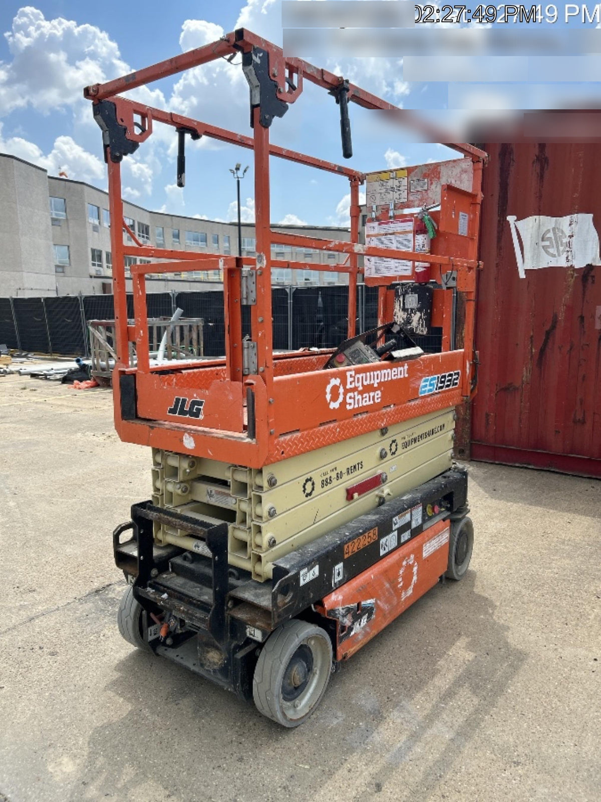 2024 JLG ES1932