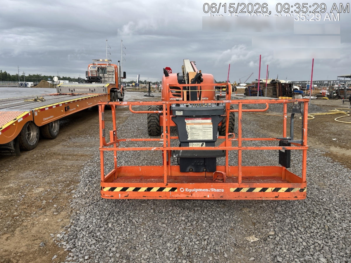 2022 JLG 600AJ