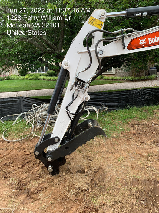 2022 Bobcat E50 Cab/Heat/Air, Rubber Tracks, Manual QC, Hydraulic Thumb