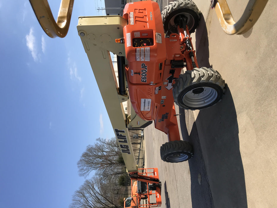 2019 JLG E600JP