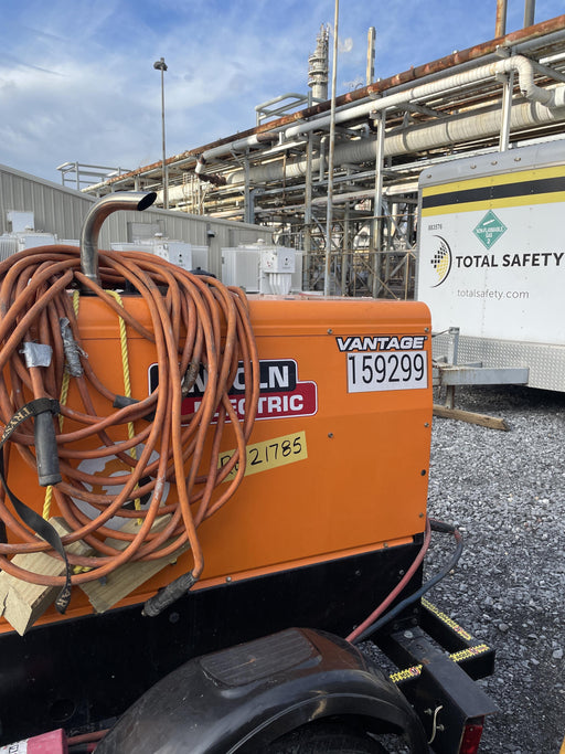 2021 Lincoln Electric Vantage 322 Vantage 322 Ready Pak 3 w/ Decals, ORANGE (includes trailer, cable rack, fender light kit) NO Telematics