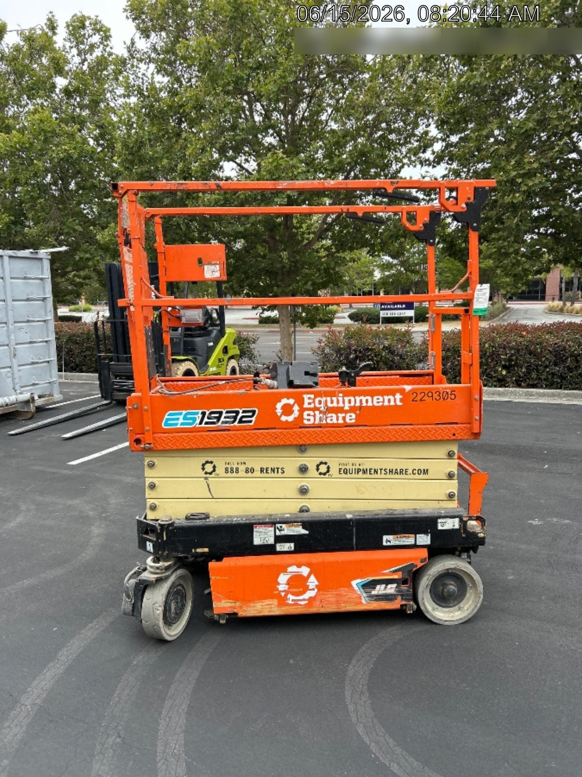 2022 JLG ES1932