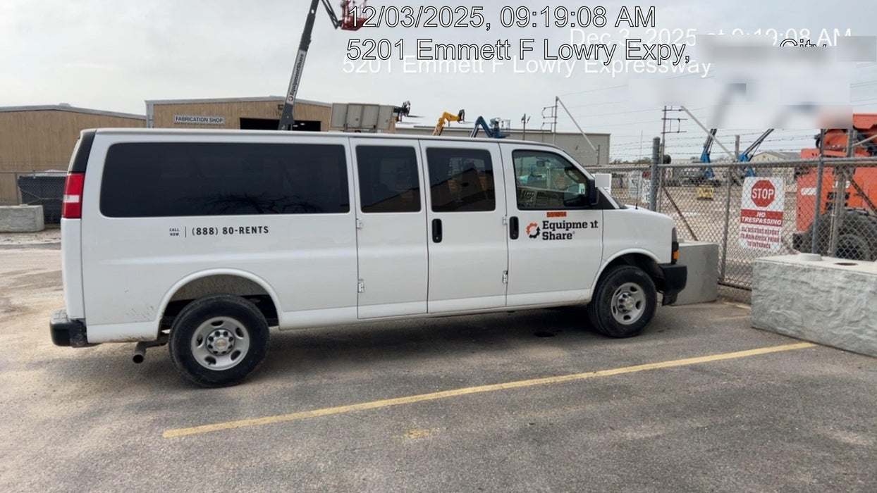 2025 CHEVROLET Express Van - Rental