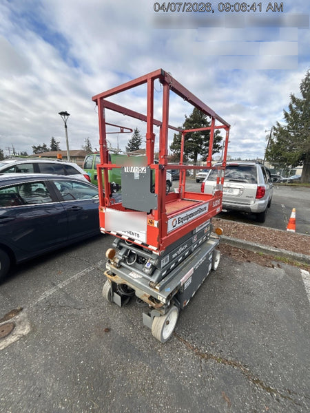 2020 Skyjack SJIII-3219 Solid NM Tires, Half height spring hinged entry gate, Dual Beacons, 800W Inverter
