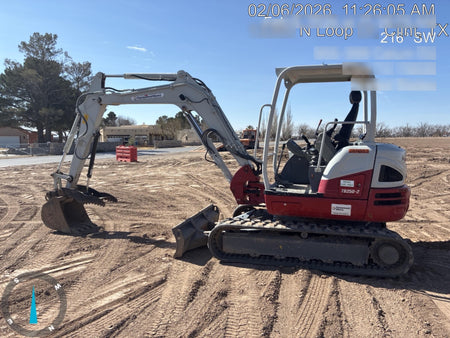 2022 TAKEUCHI TB250-2R