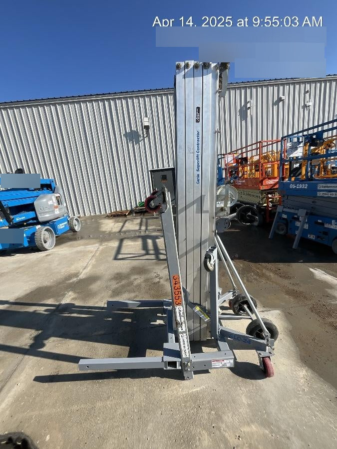 2023 GENIE SLC-24