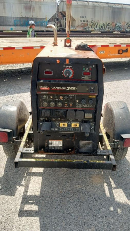 2021 Lincoln Electric Vantage 322 Vantage 322 Ready Pak 3 w/ Decals, ORANGE (includes trailer, cable rack, fender light kit) NO Telematics
