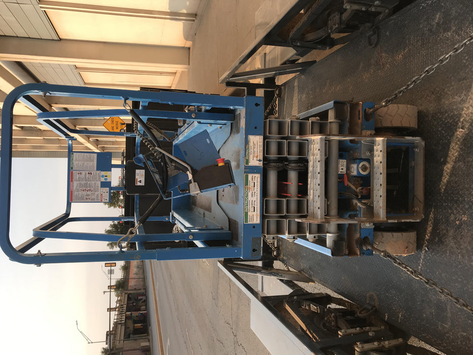 2019 Genie GS-1930 Fixed rails with chain Entry