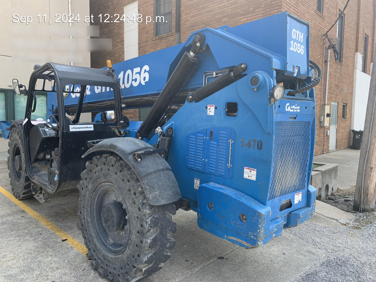 2017 GENIE GTH-1056