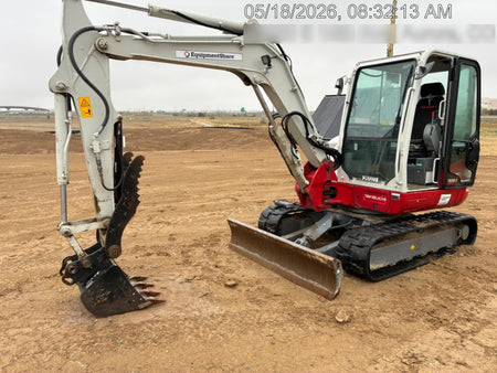 2023 TAKEUCHI TB250-2CR