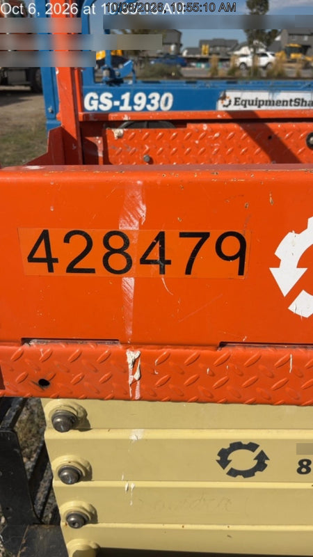 2024 JLG ES1932