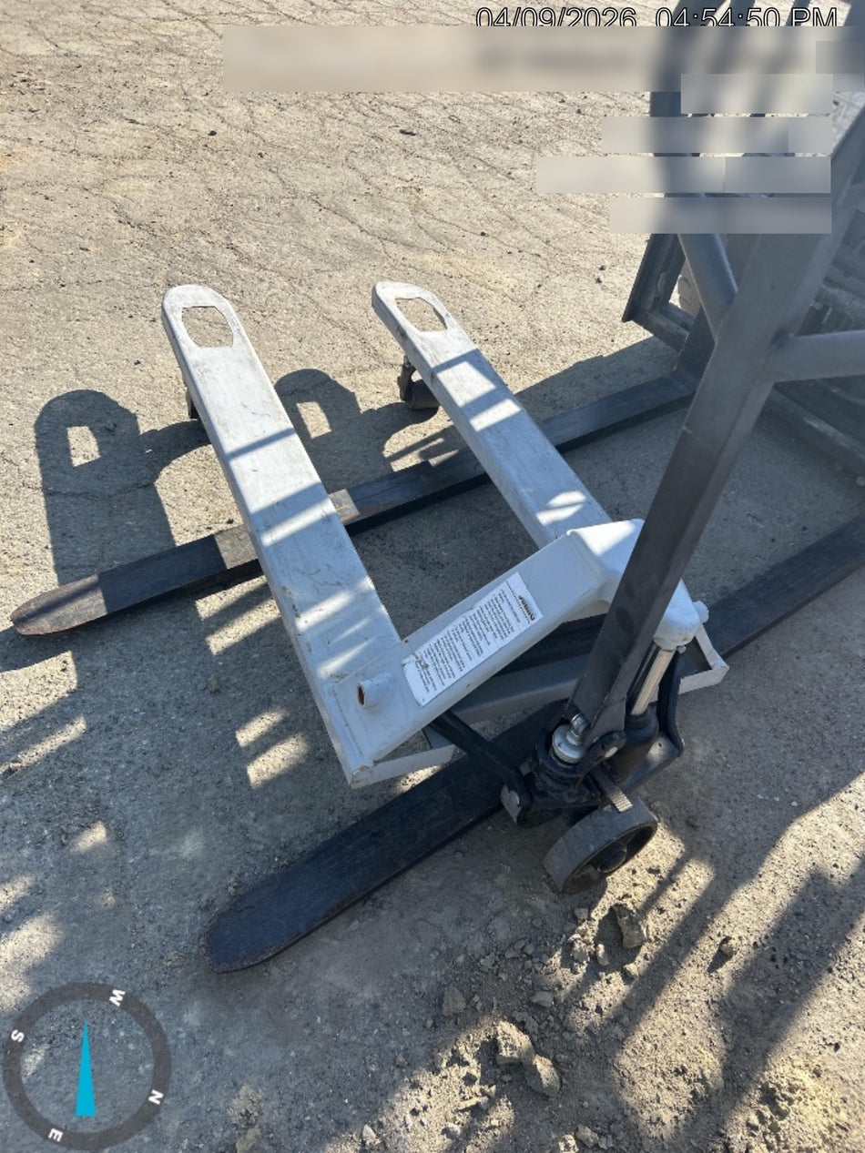 2023 STRONGWAY 4400 lb Pallet Jack