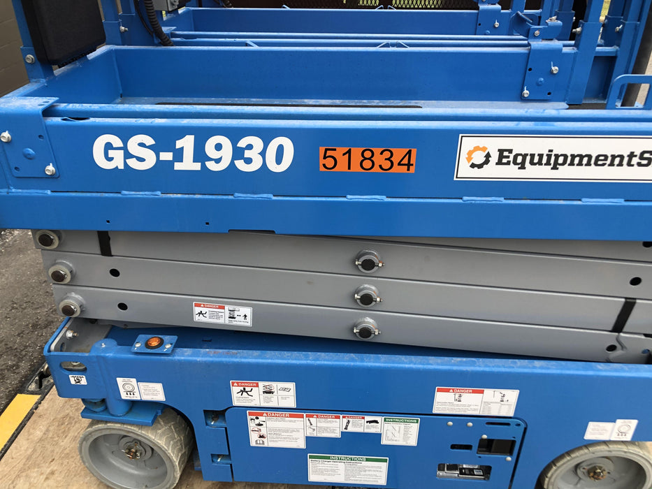 2019 Genie GS-1930 Fixed Rails with Chain Entry