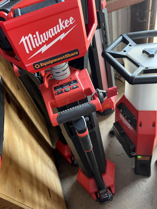 2022 MILWAUKEE 2136-20