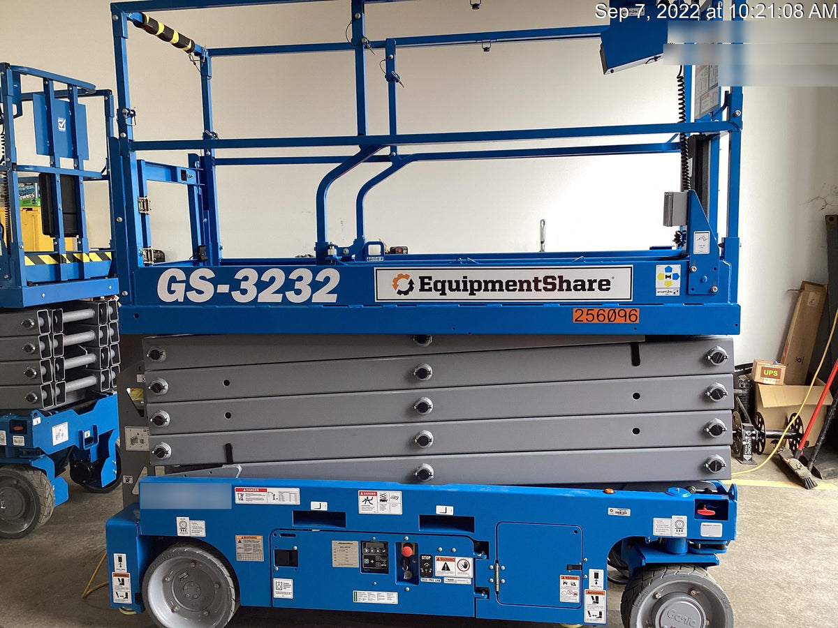 2022 GENIE GS-3232