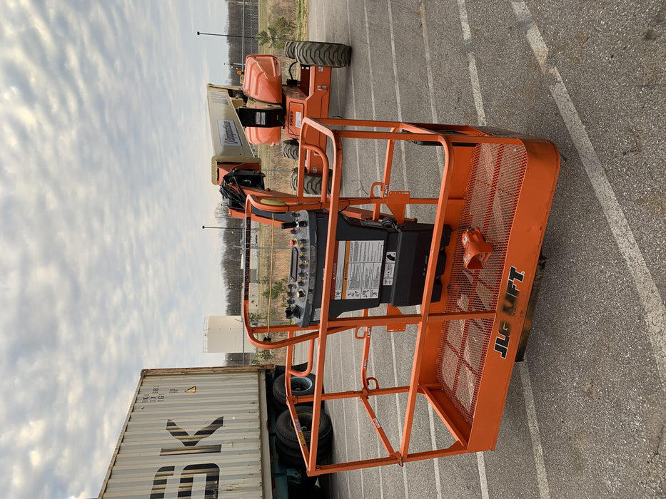 2019 JLG E600JP