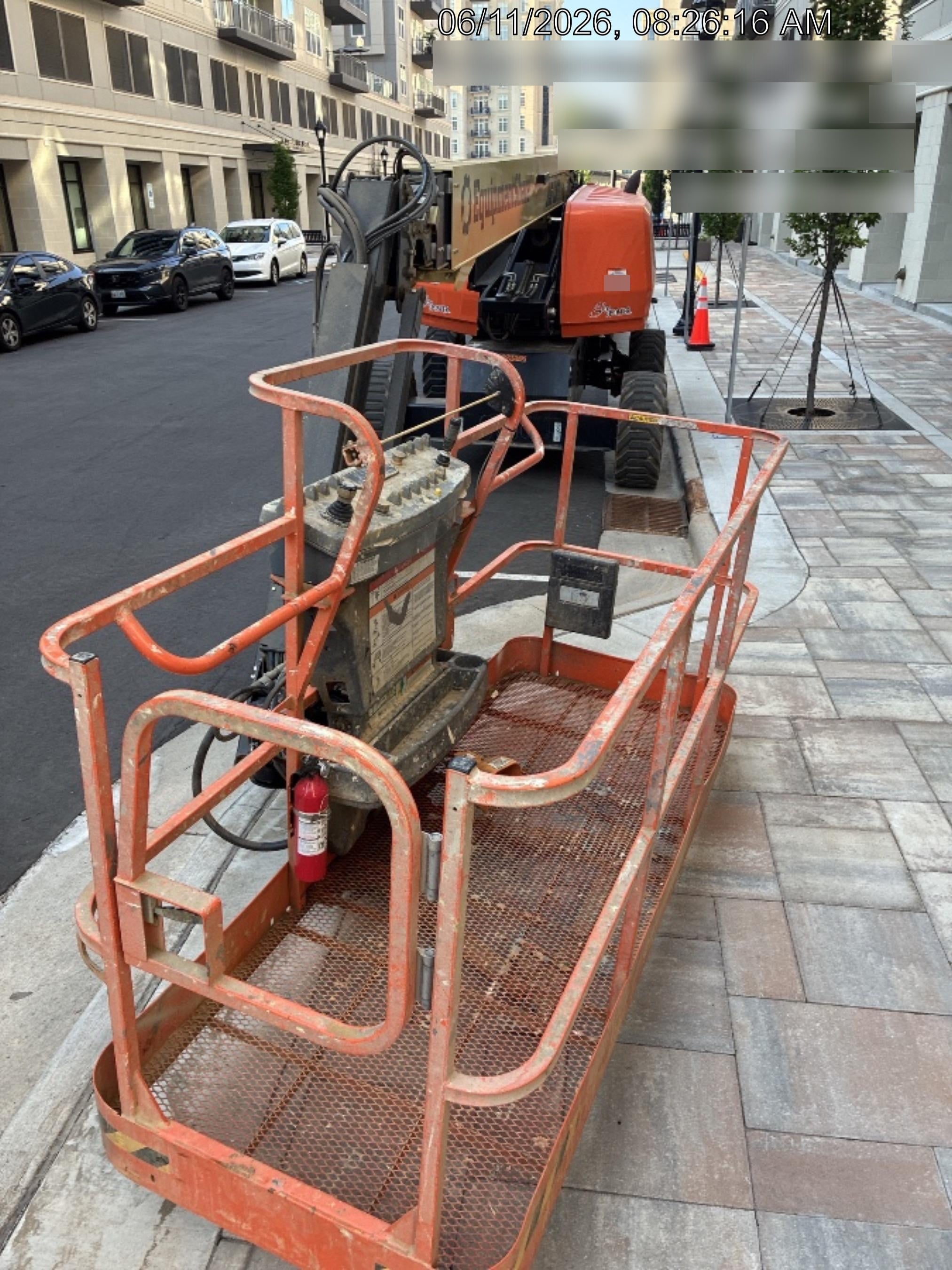 2025 JLG 660SJ