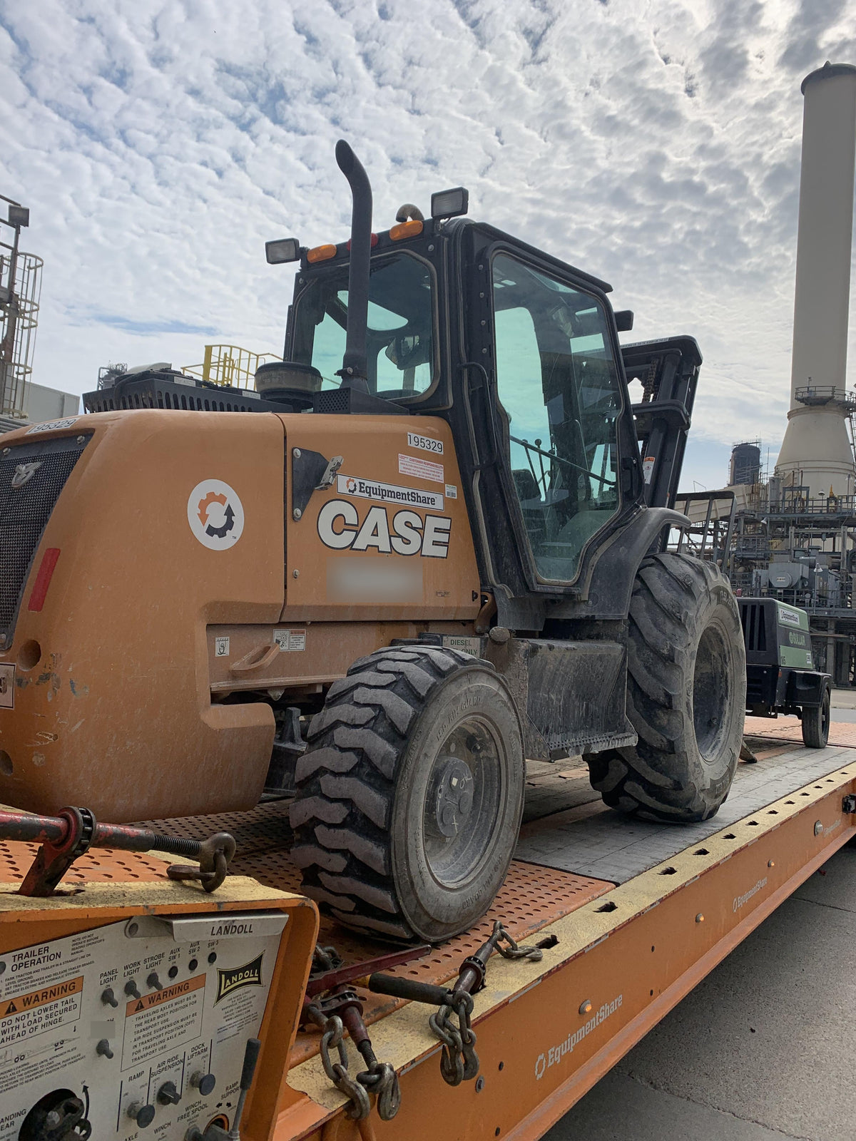 2021 CASE 588H