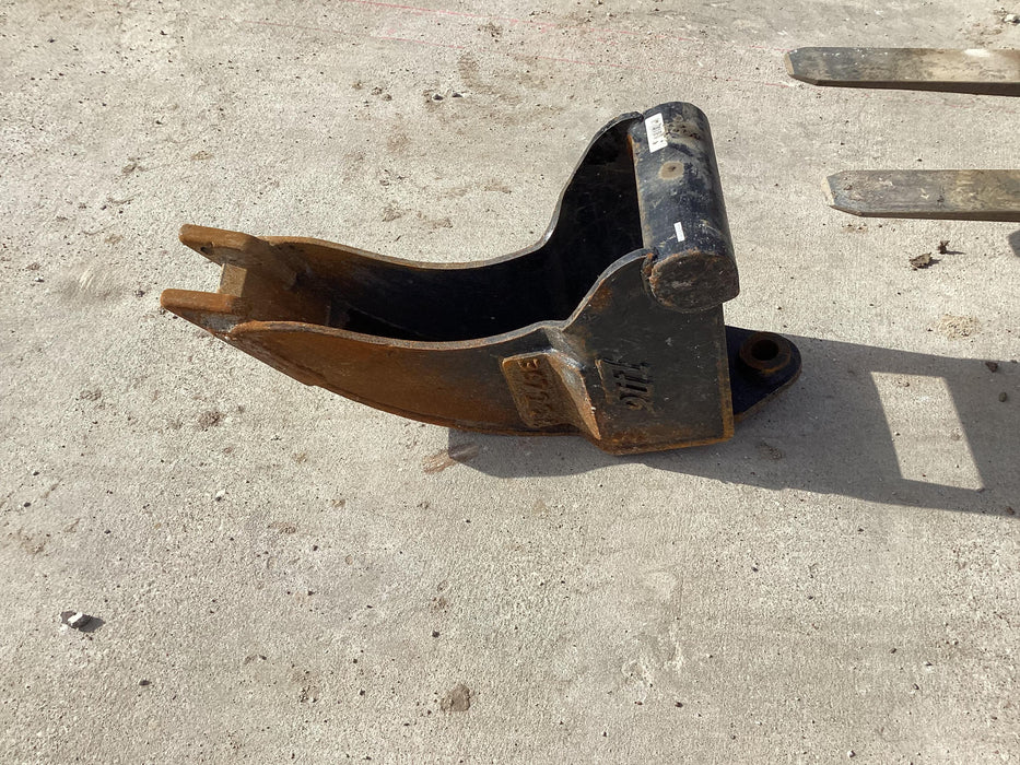 2023 TAG MANUFACTURING 8" Cribbing Bucket -Tag