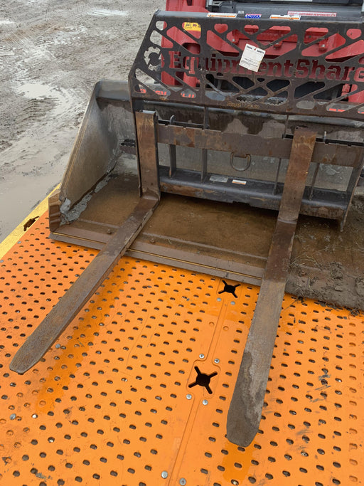 2021 PALADIN 48" Pallet Forks - Paladin