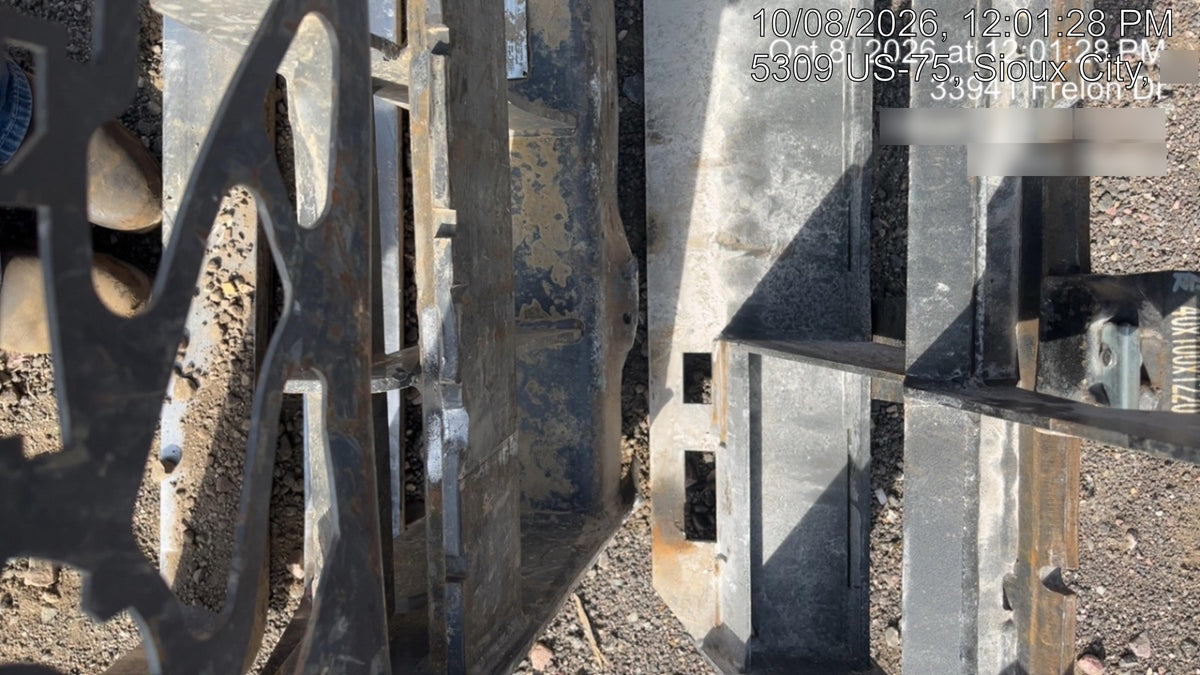 2022 PALADIN 48" Pallet Forks - Paladin