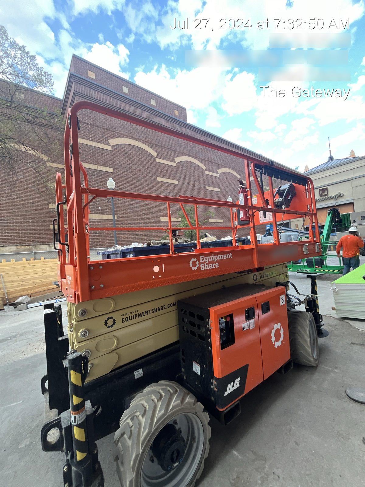 2023 JLG RT4069