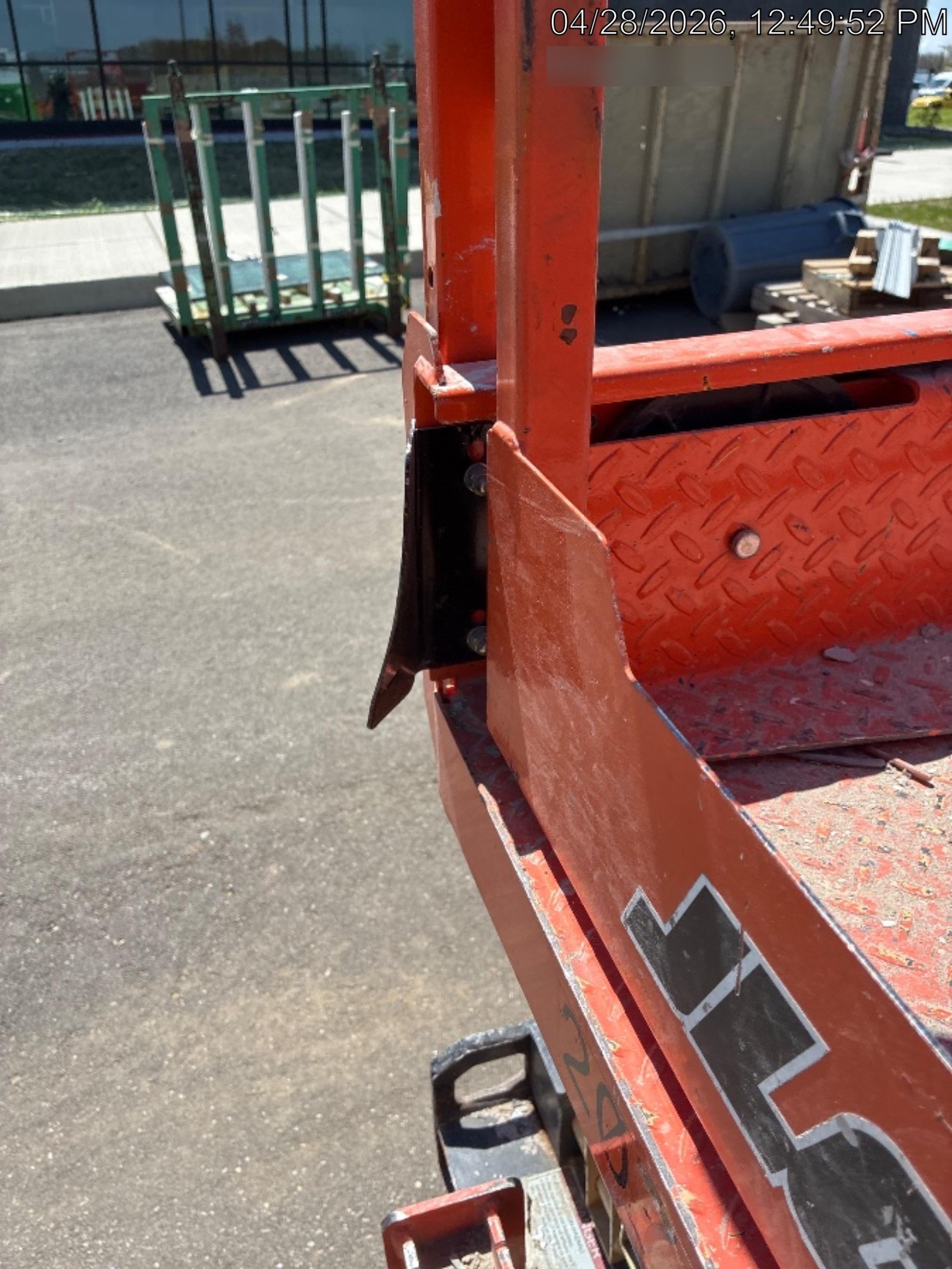 2022 JLG R1932