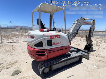 2022 TAKEUCHI TB235-2R