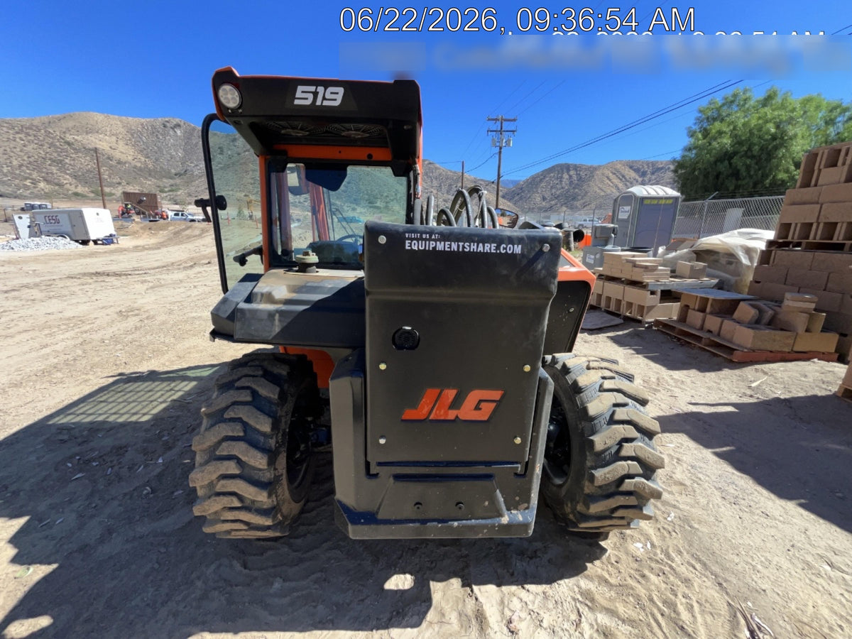 2025 JLG 519