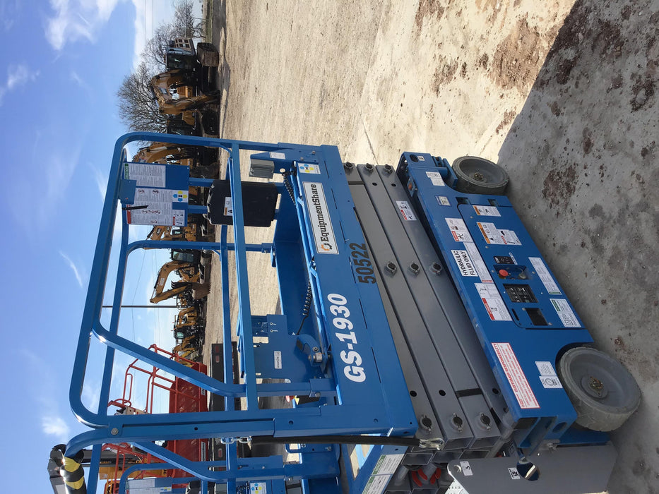 2019 Genie GS-1930 Fixed Rails with Chain Entry