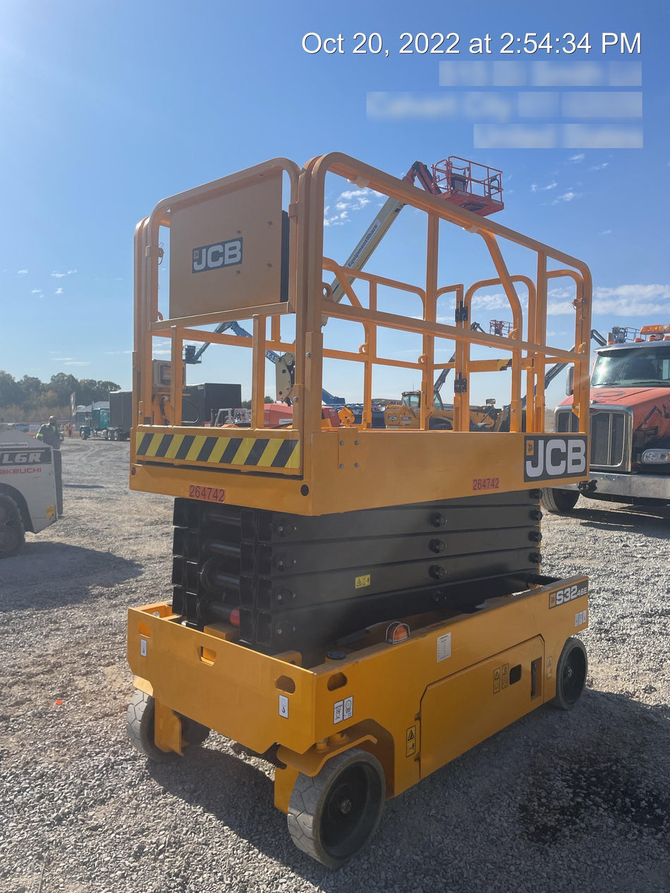 2022 JCB S3246E
