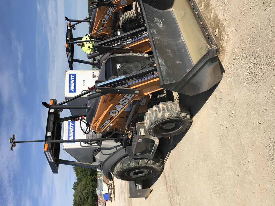 2019 Case 570N EP Canopy, 4WD, GP Front Bucket, Dual Tilt Cylinder, 84" Box Blade w/ Scarifier, Wheel Weights, Beacon