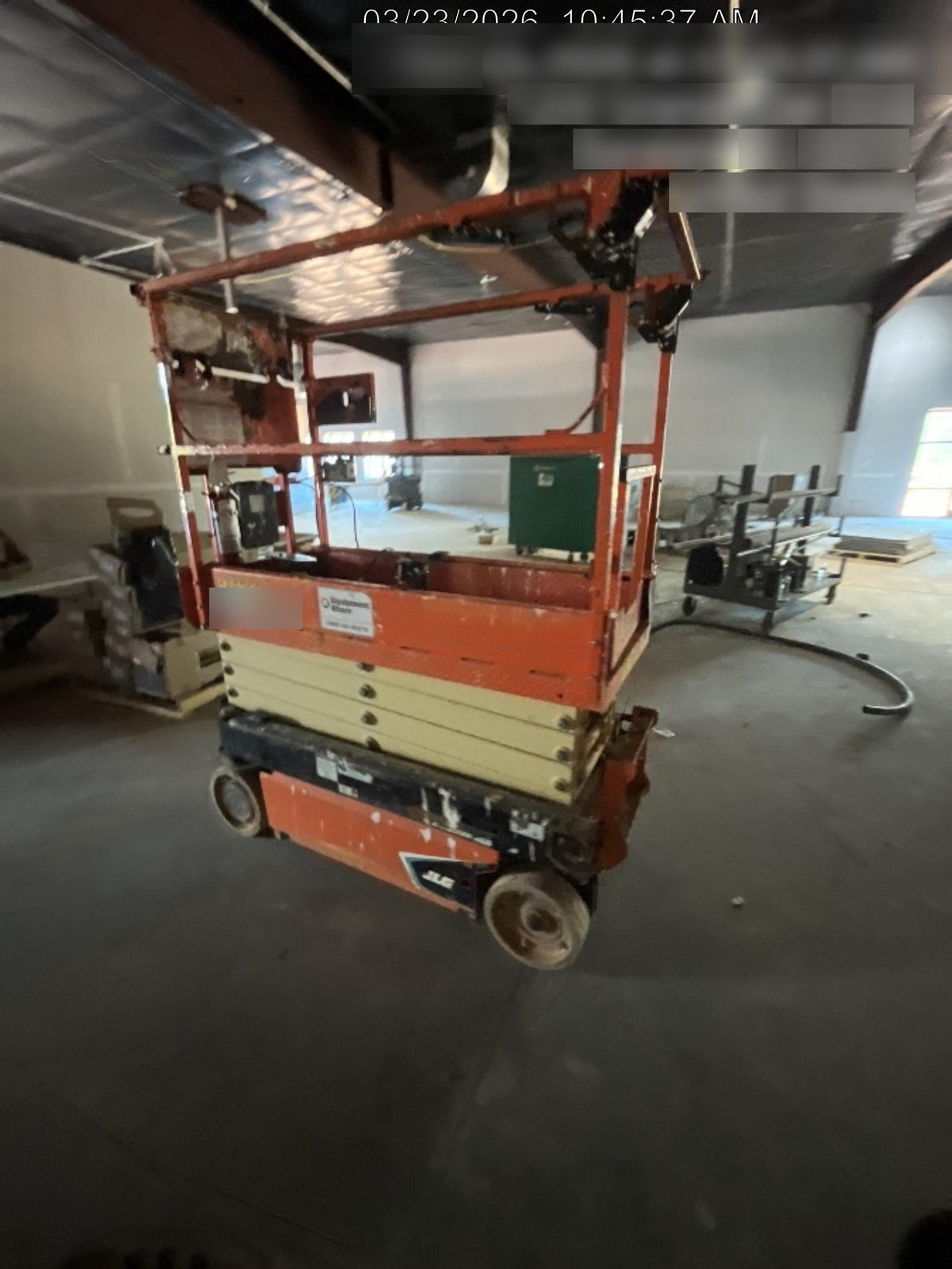 2021 JLG ES1932