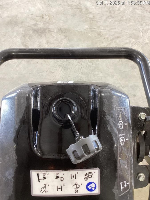 2025 HUSQVARNA LT6005