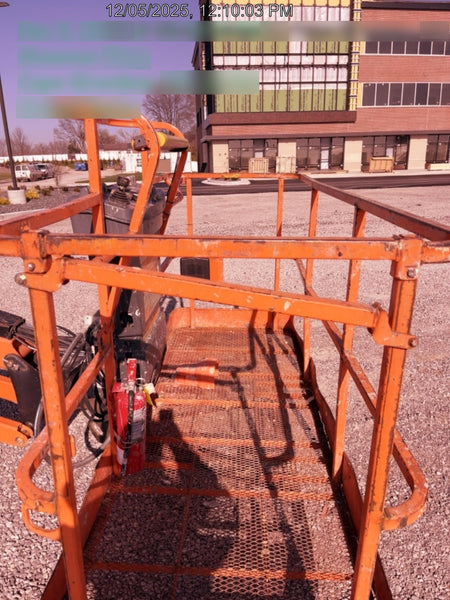 2018 JLG 660SJ