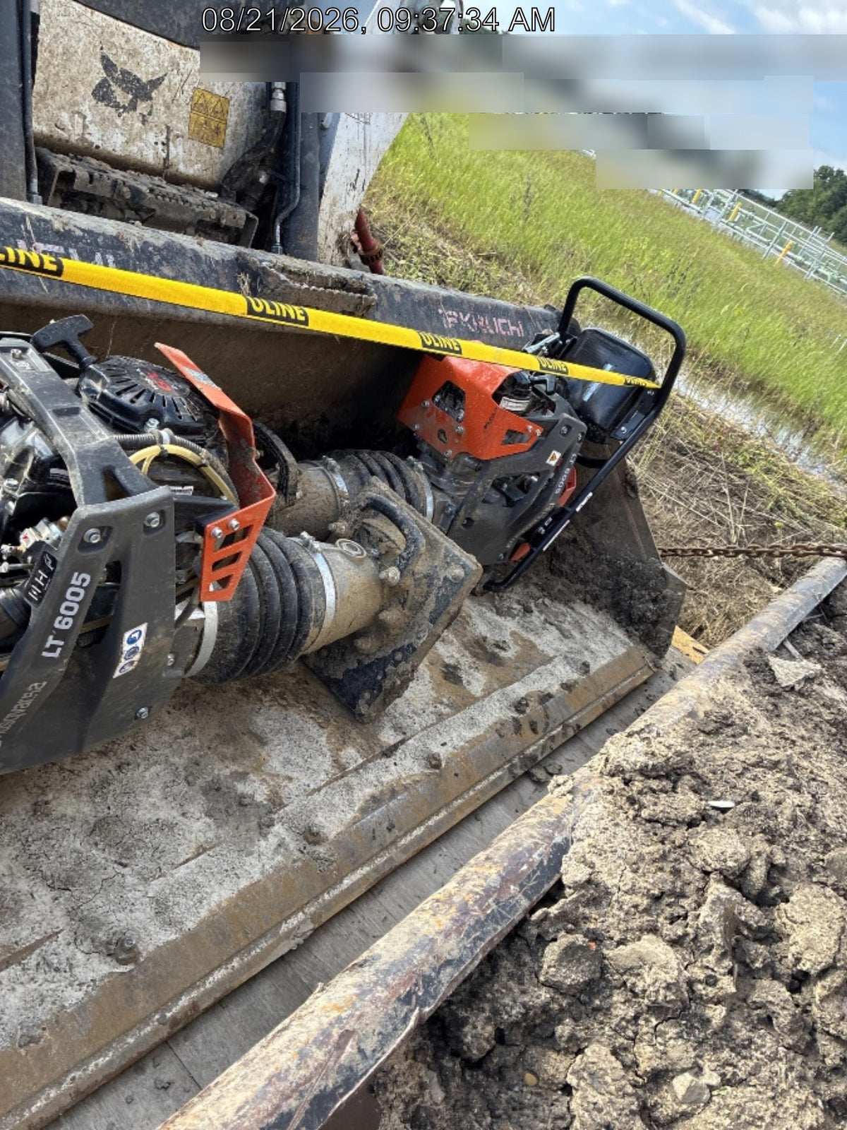 2024 HUSQVARNA LT6005