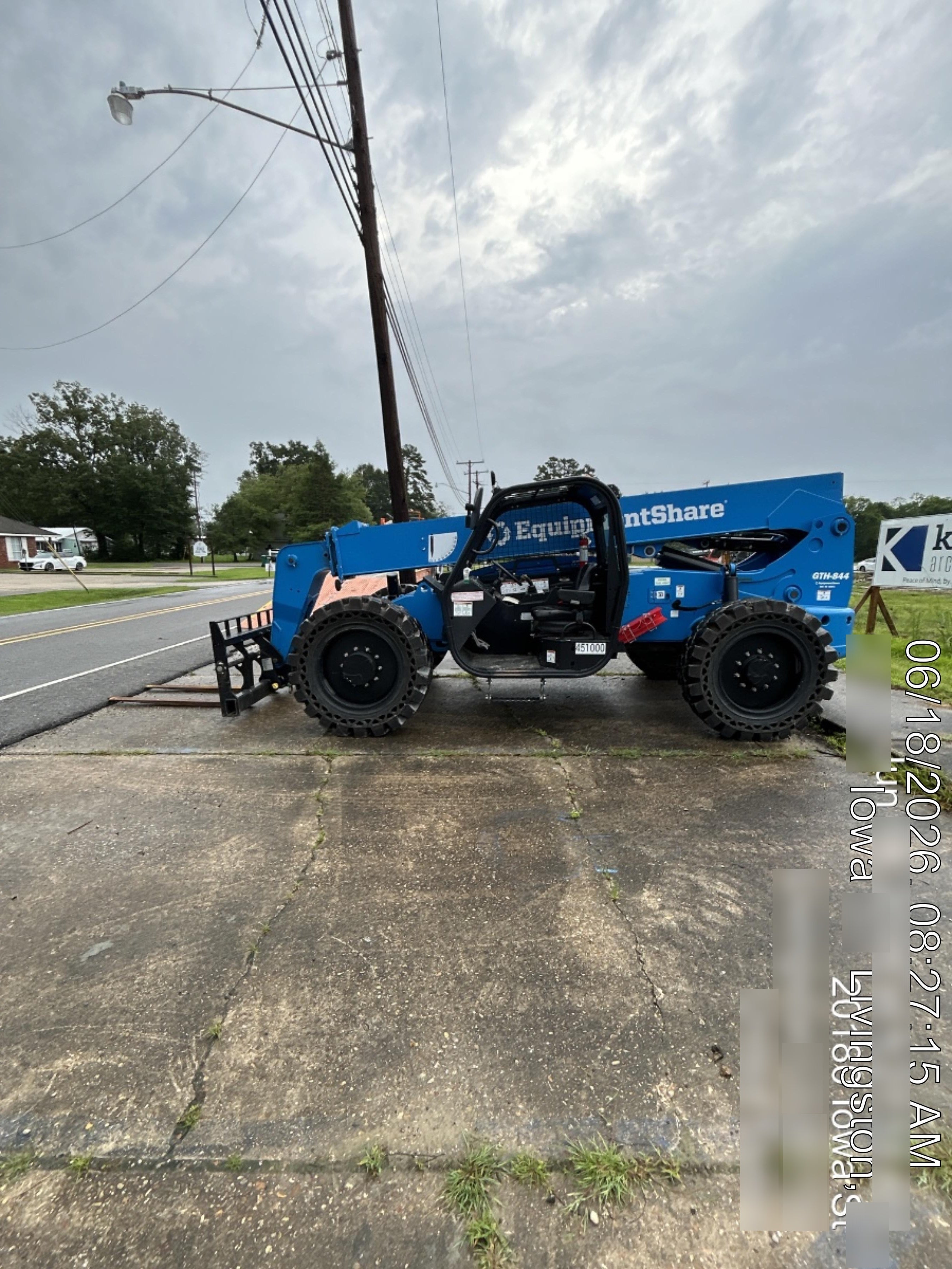 2024 GENIE GTH-844